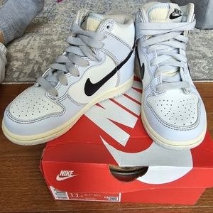 Nike kids 2 toned dunk high "aluminum" sneaker